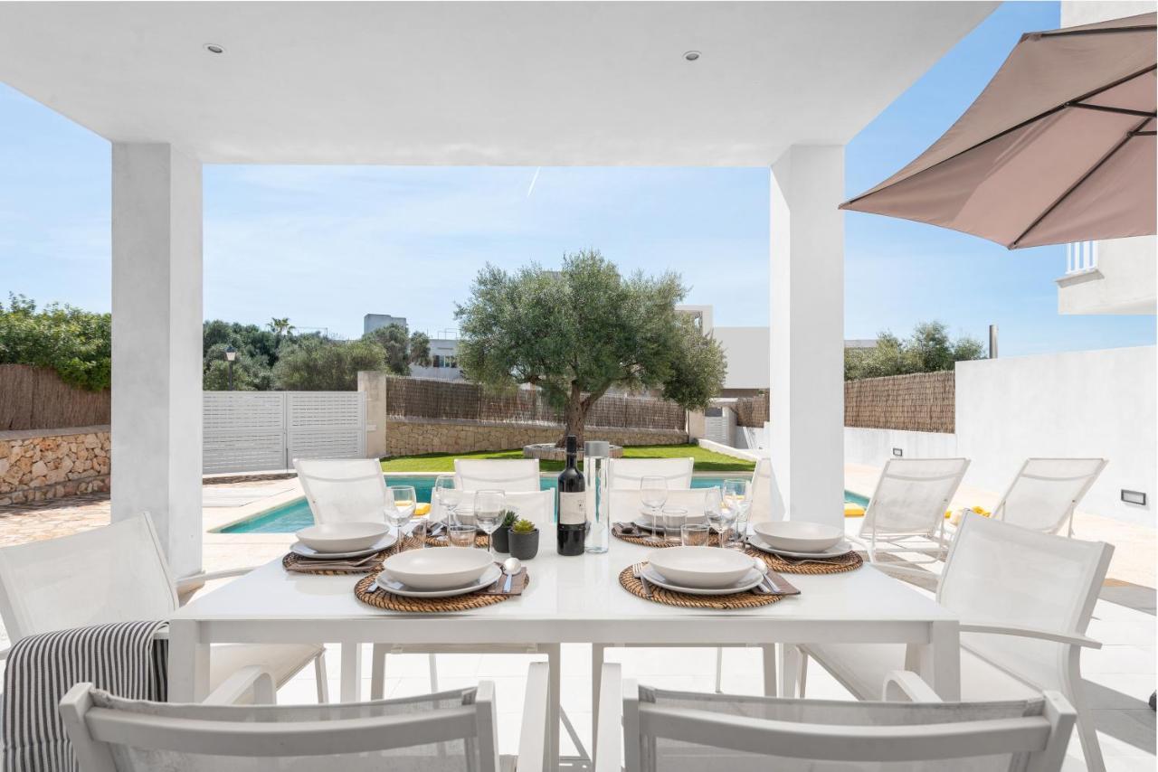 Stunning Villa Marianella Gris, Pool, Bbq, Ac, Free Wifi กาลาดอร์ ภายนอก รูปภาพ