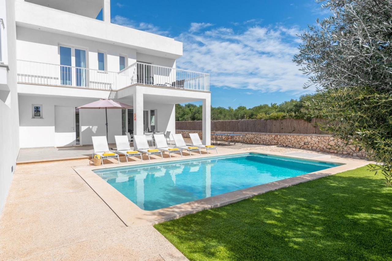 Stunning Villa Marianella Gris, Pool, Bbq, Ac, Free Wifi กาลาดอร์ ภายนอก รูปภาพ